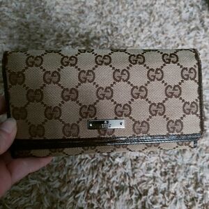 Authentic Gucci Long Wallet
